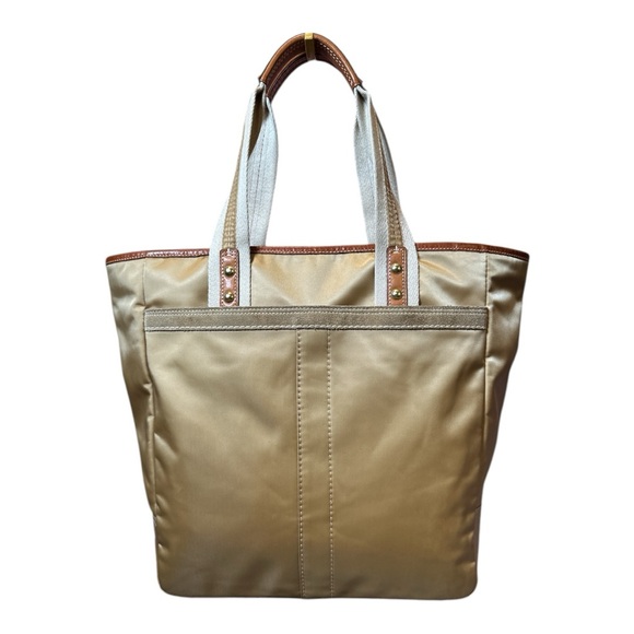 Coach Hamptons Weekend Tote EUC - Picture 3 of 15